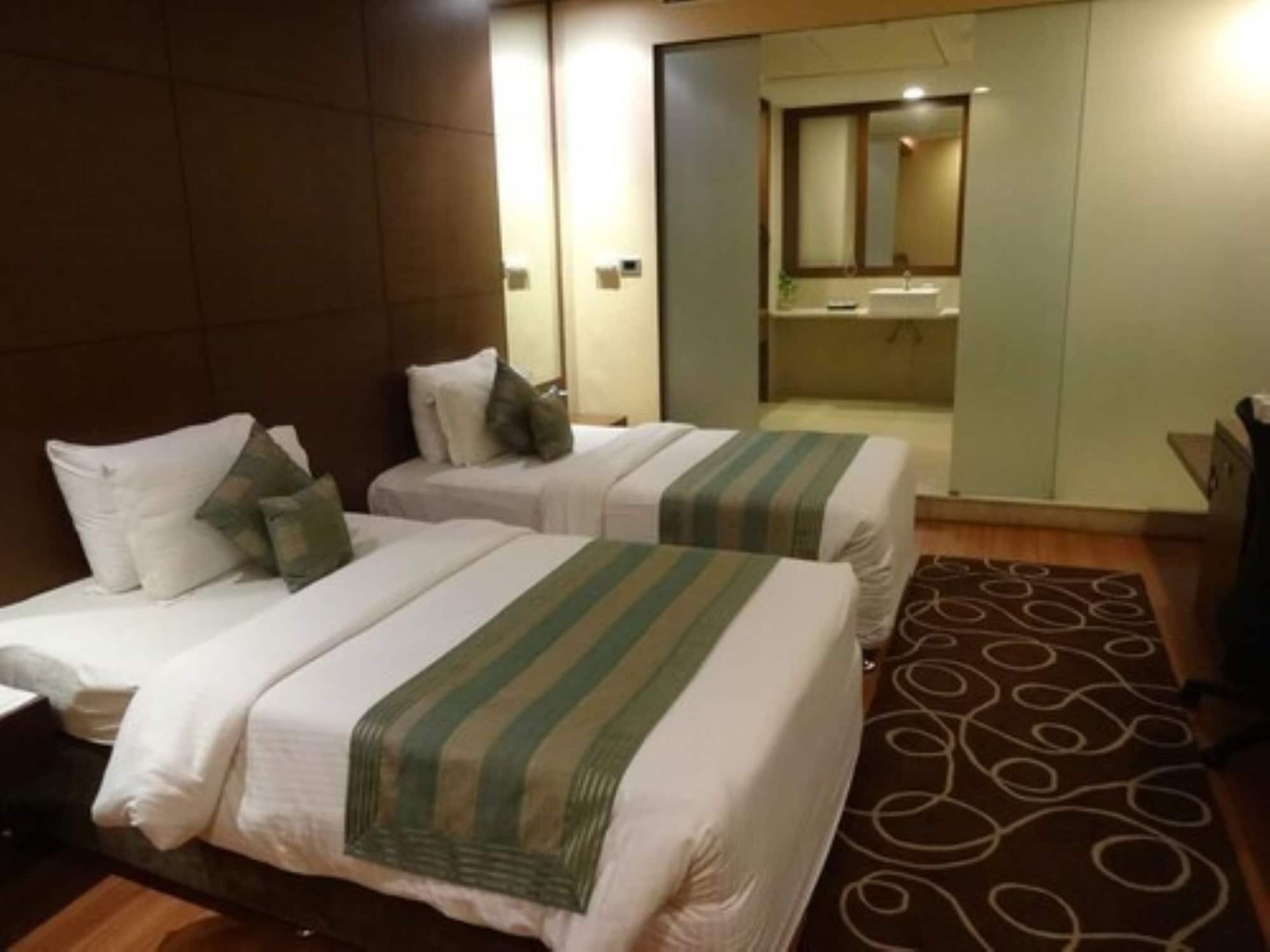 Minerva Grand Secunderabad Otel Haydarabad Dış mekan fotoğraf